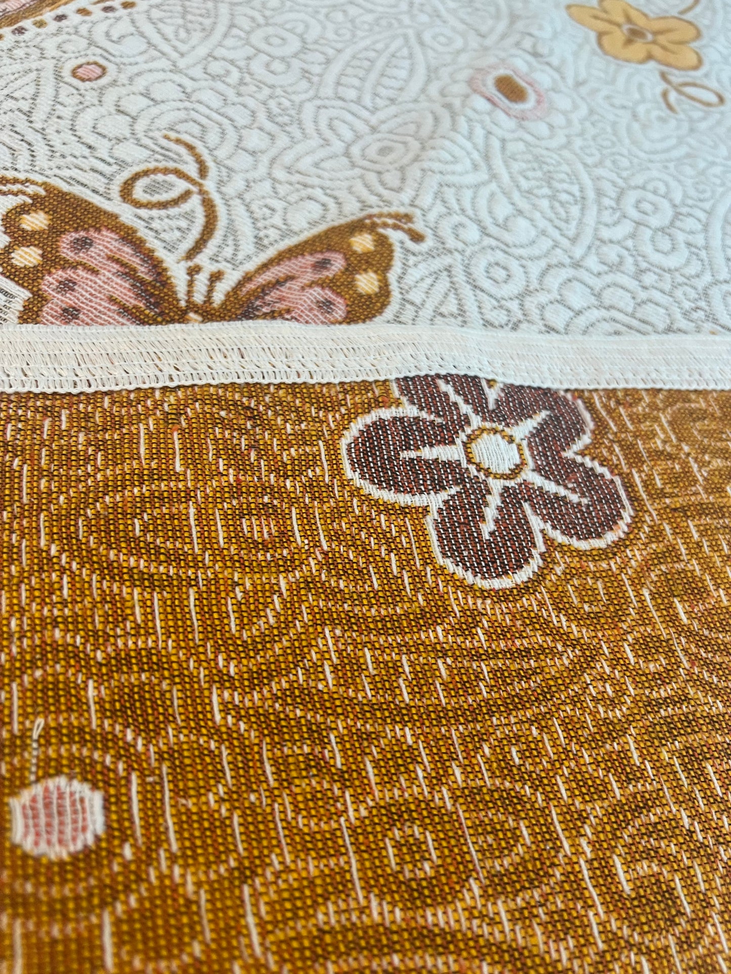Mayan Salpillo for bedrooms, sofas or wall decor