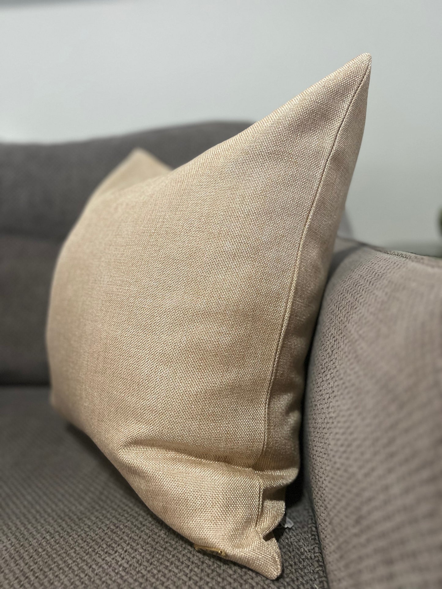 Golden Glitz Pillow Cover 18’’x18’’