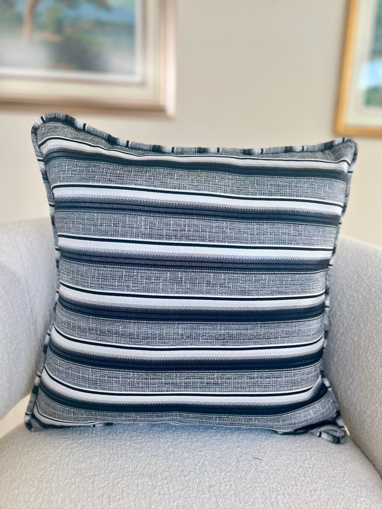 B&W Collection Pillow Cover