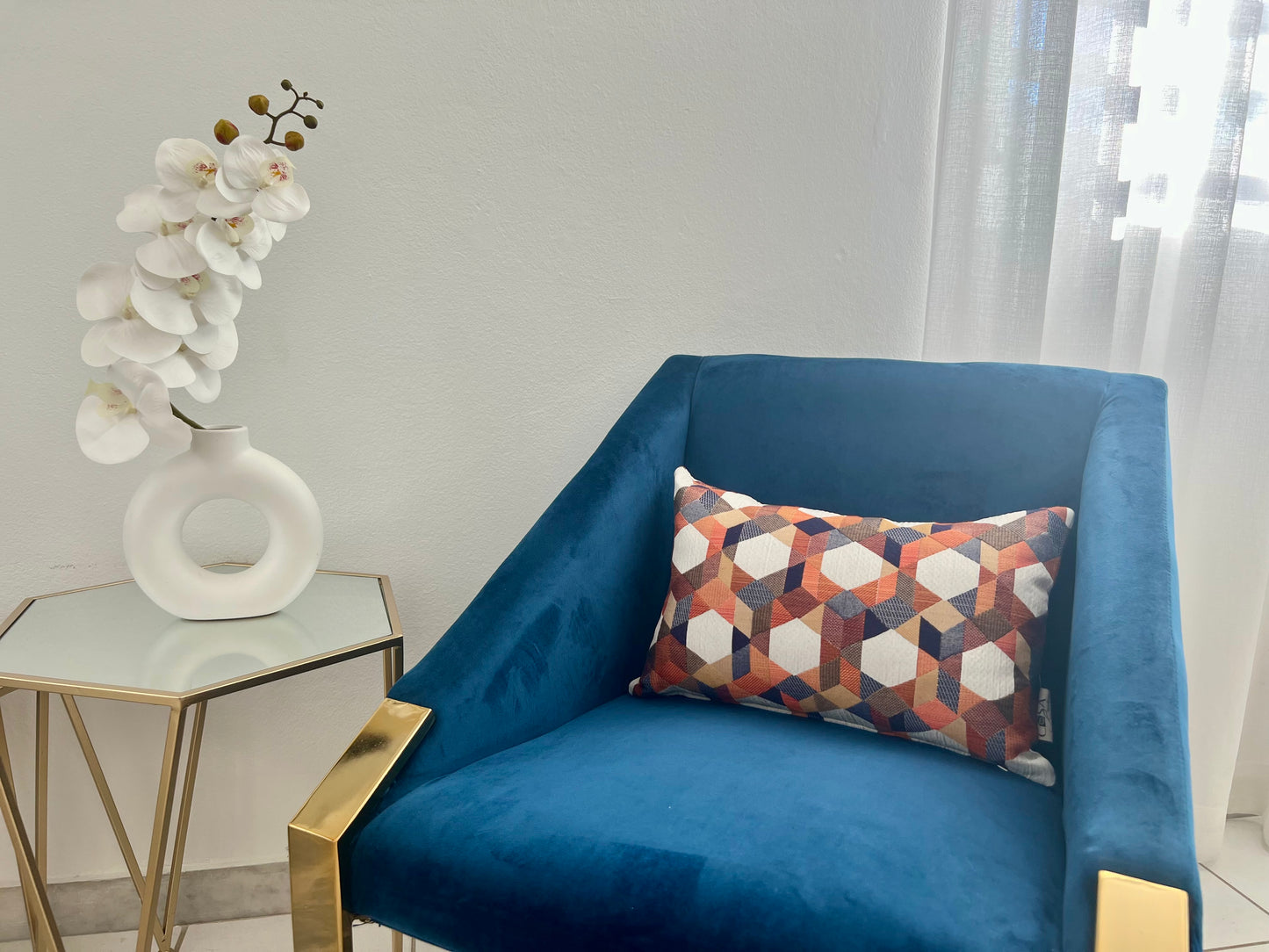 Geometrical Pattern Pillow Cover