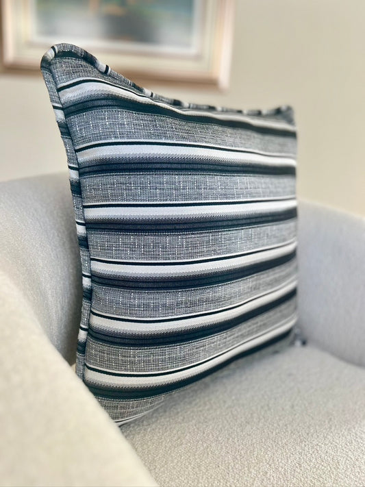 B&W Collection Pillow Cover