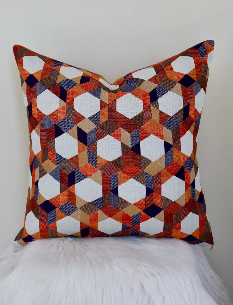 Geometrical Pattern Pillow Cover