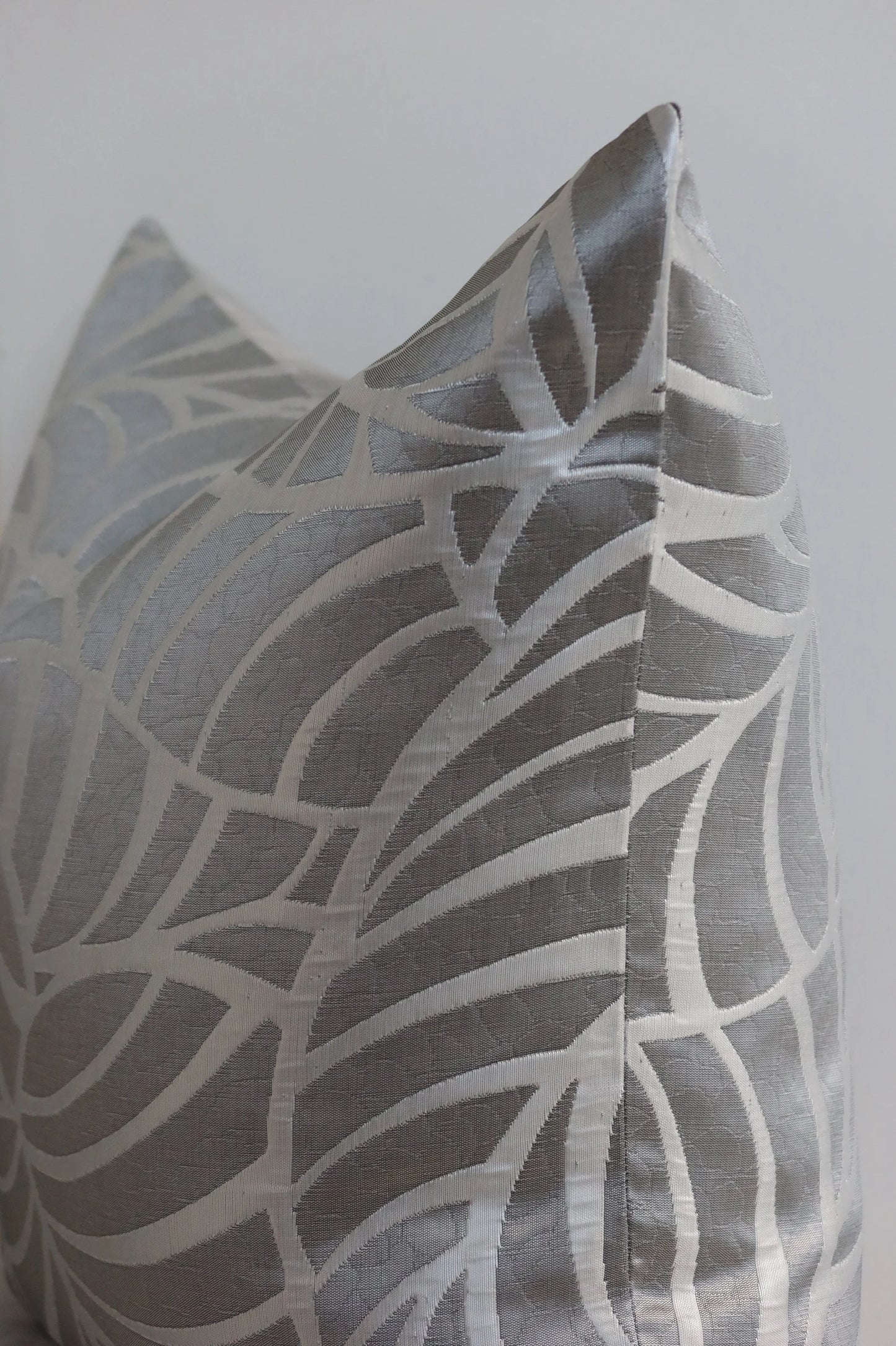 Silver/Gold Leaves Pillow Cover